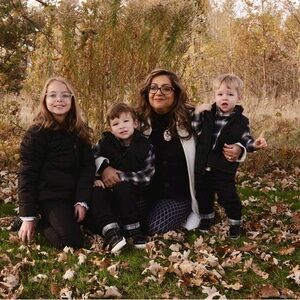 Meet your Posher, Anita